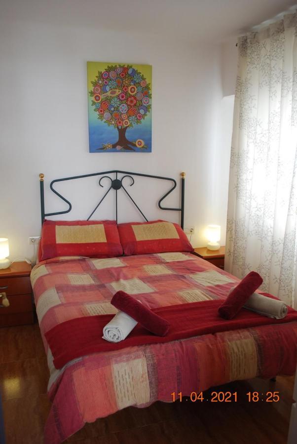 Chez Alison! Central Nerja Apt Exterior photo