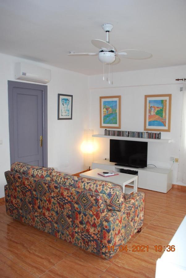 Chez Alison! Central Nerja Apt Exterior photo